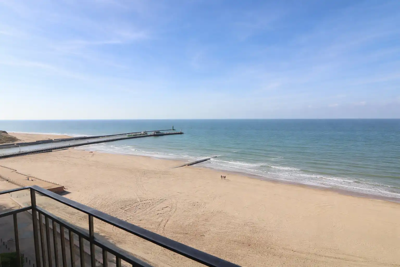 Gemeubeld 2-slaapkamerappartement met prachtig zicht op zee, gelegen op de Zeedijk van Blankenberge. foto 10