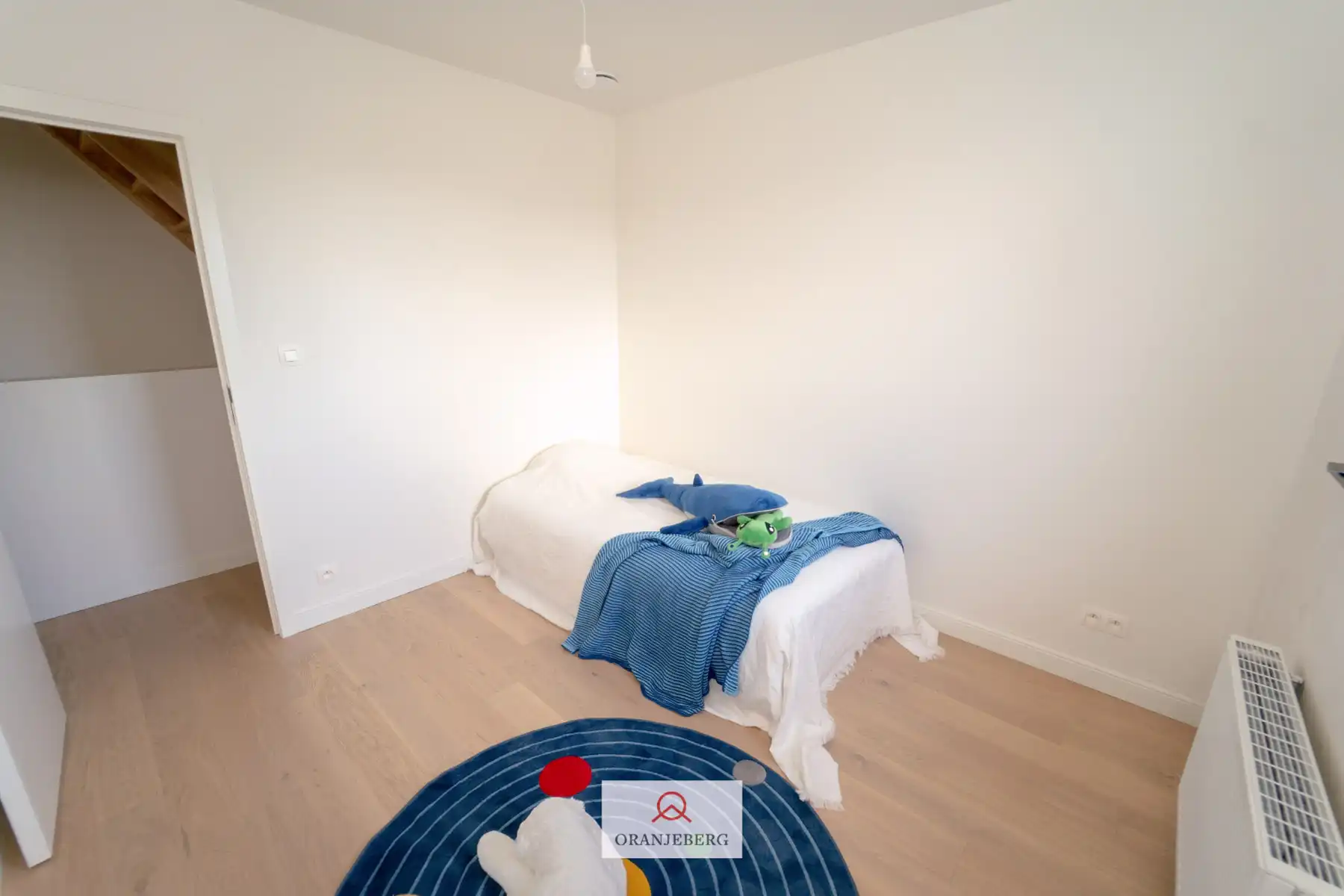 Ruime woning met 4 slpk's en tuin foto 27