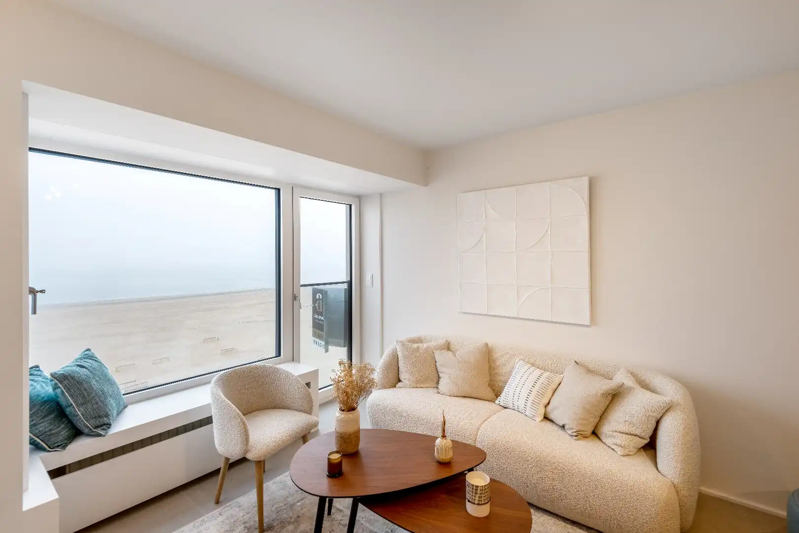 Mooi vernieuwd appartement schitterend gelegen op de Zeedijk vlakbij het Rubensplein foto 8