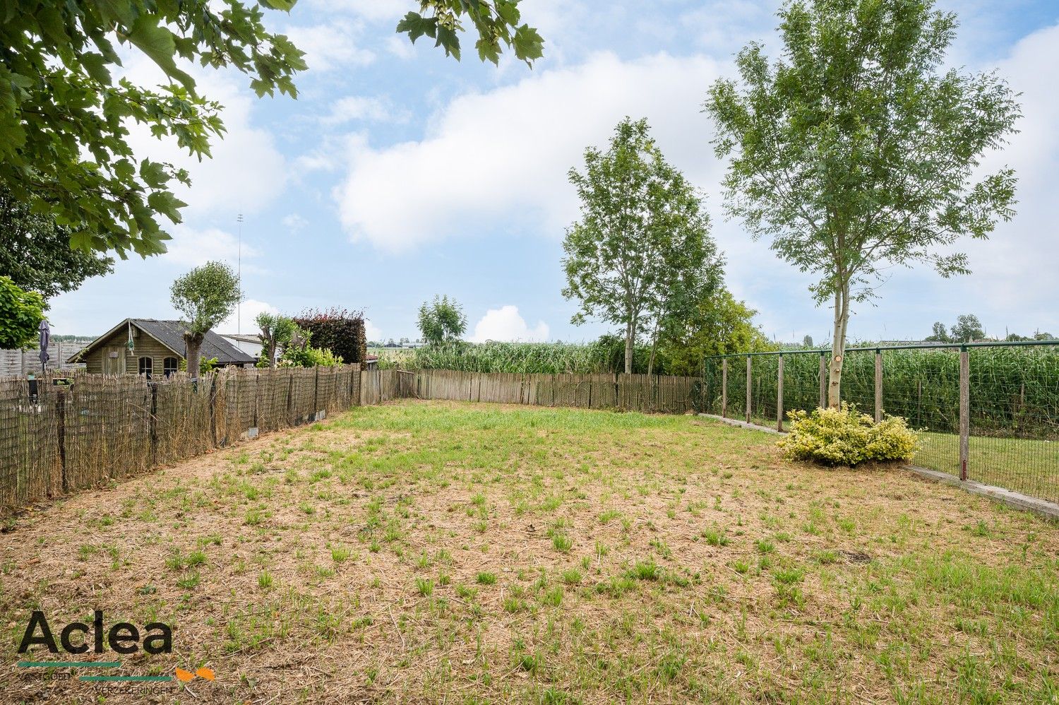Renovatieproject op een perceel van 645m² met open zichten foto 16