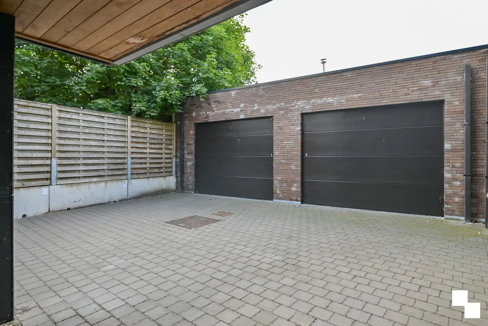Appartement met ruim terras in het centrum van Kachtem foto 27