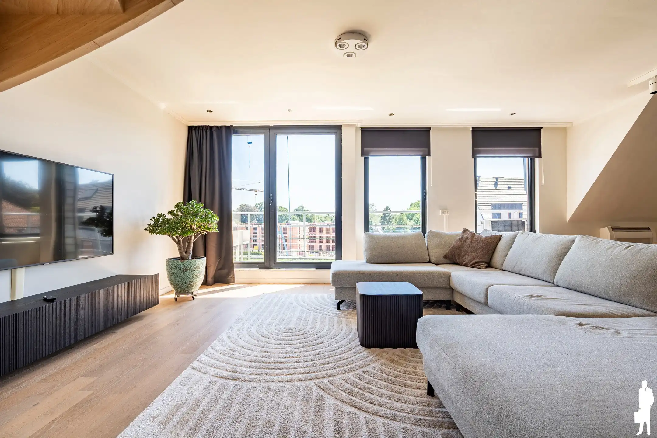 Duplex met 2 terrassen en staanplaats in centrum van Schilde foto {{pictureIndex}}