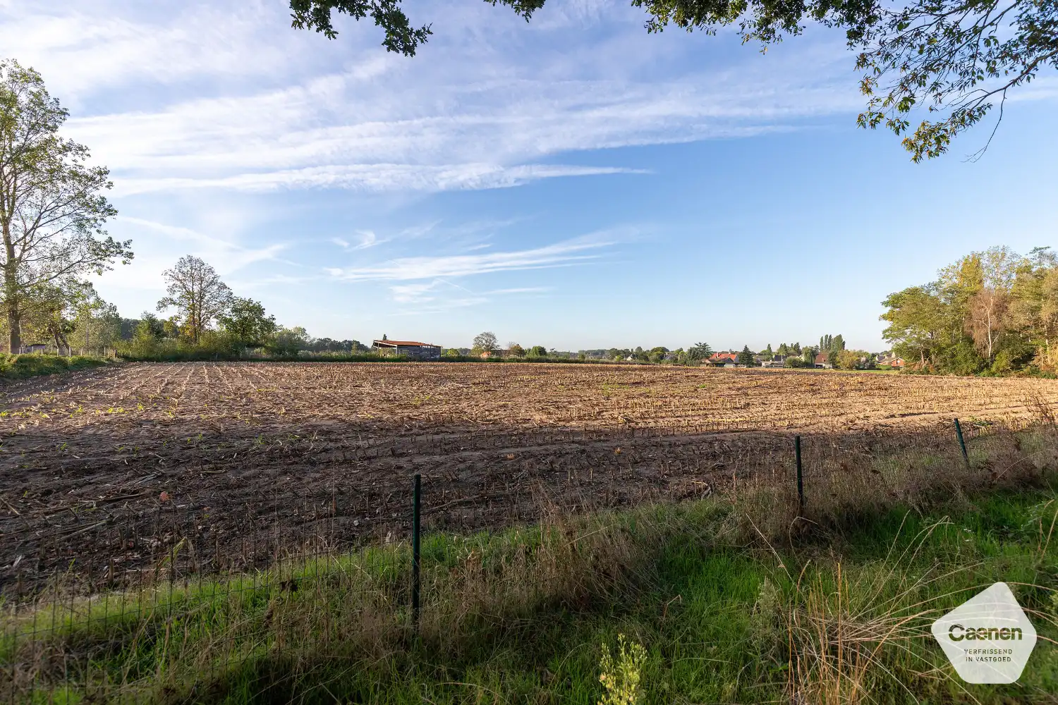 Prachtige smaakvolle gerenoveerde villa met uniek bijgebouw op een perceel van 2021m²  en 5 slaapkamers. foto 30