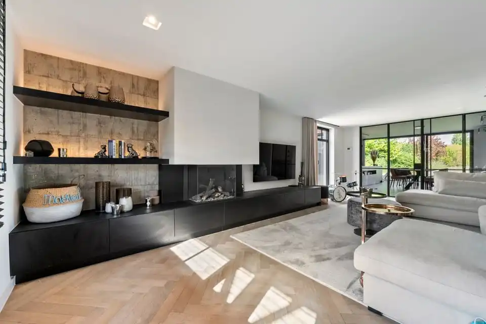 UNIEKE LUXUEUZE VILLA OP EEN PRACHTIG PERCEEL VAN 28A50CA IN SINT-TRUIDEN foto 17