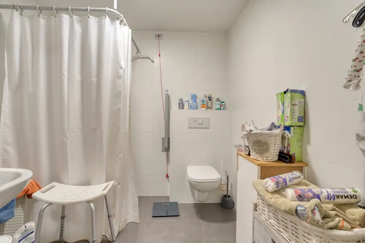 Assistentiewoning met 1 slaapkamer, garage, kelder en tuintje foto 14