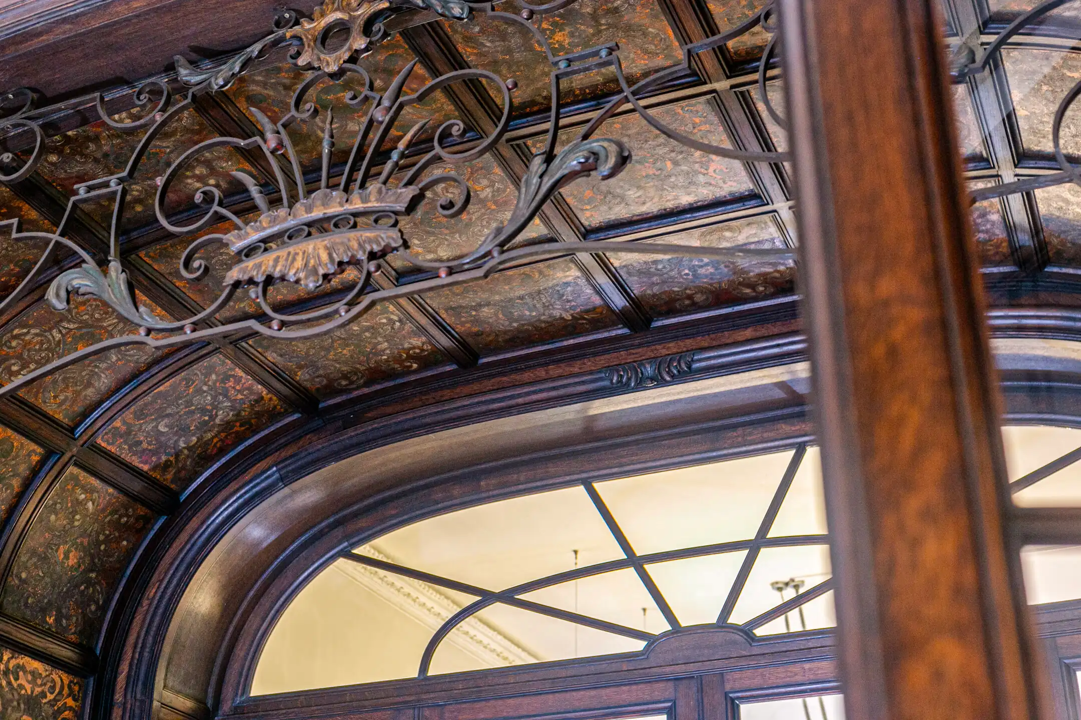 ANTWERPEN - Majestueus gebouw met parking foto 8