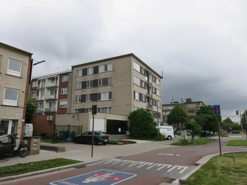 Ruim appartement met 3 slk foto 22