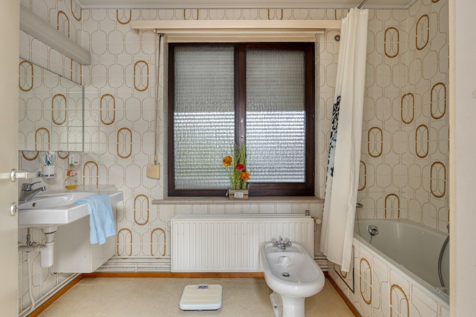 Ruime woning met tuin, 3 slpk en dubbele garage foto 13
