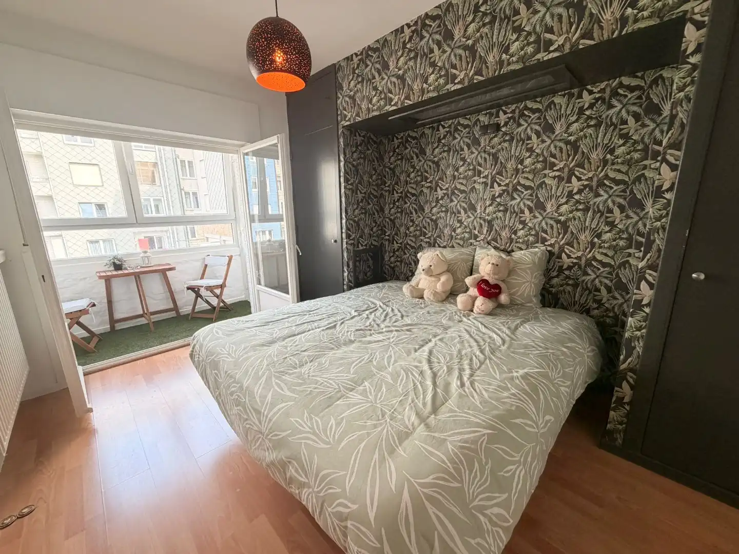 Instapklaar appartement op de hoogste verdieping, vlak achter de Zeedijk foto 10