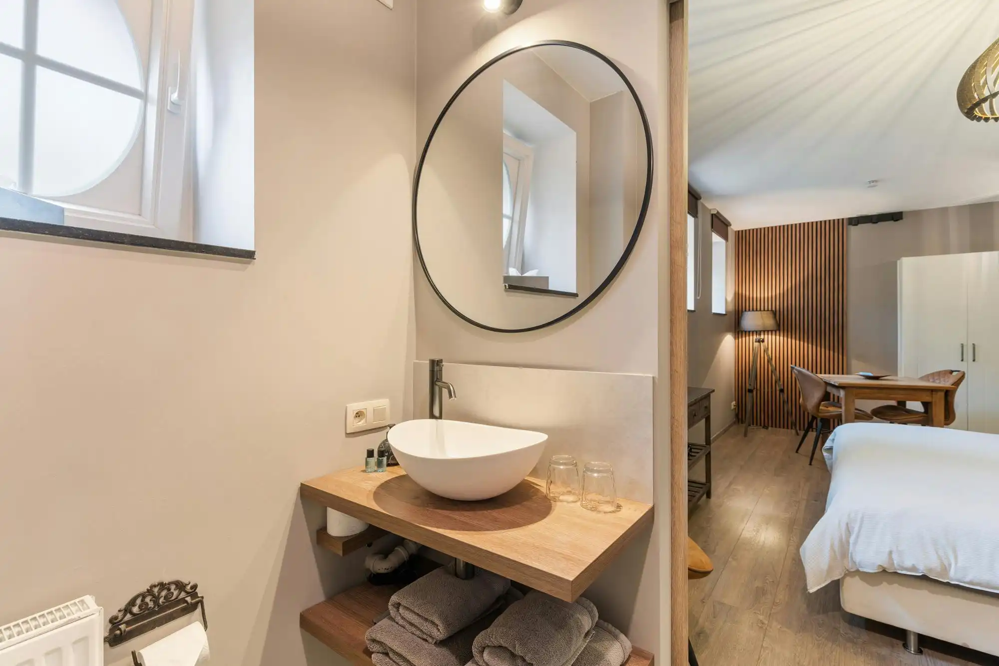 Woonst met B&B en appartement te koop in Minderhout foto 33