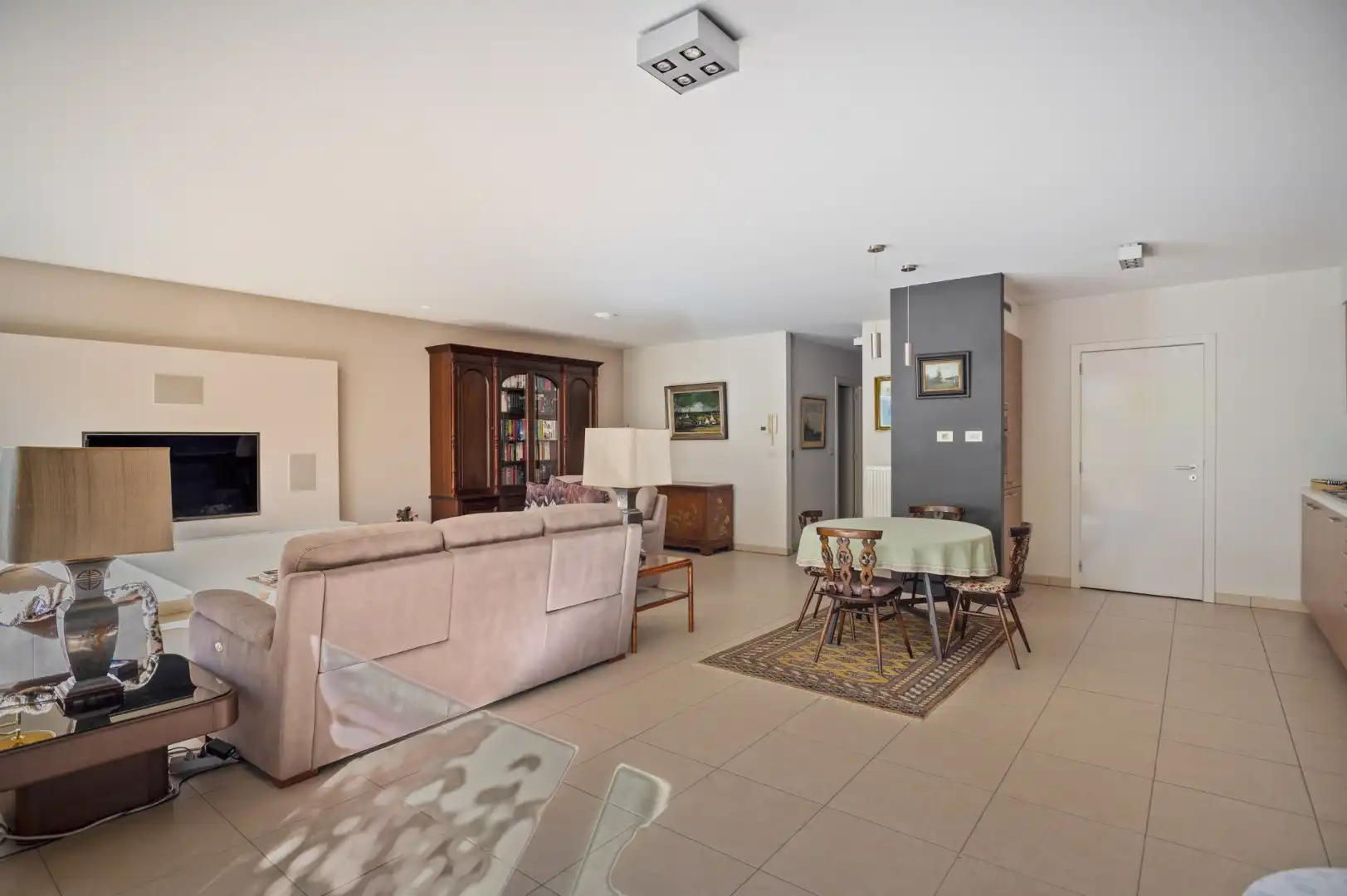 Ruim en comfortabel wonen met zuidtuin nabij het centrum van Schoten! foto 12