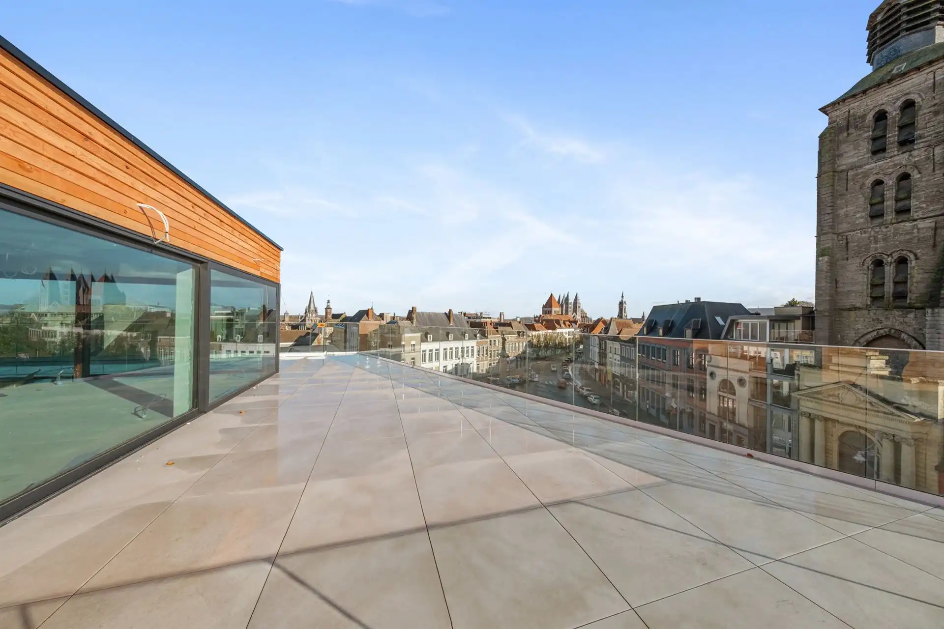 Luxe-app. met zuidgerichte terrassen, pal in het centrum! foto 11