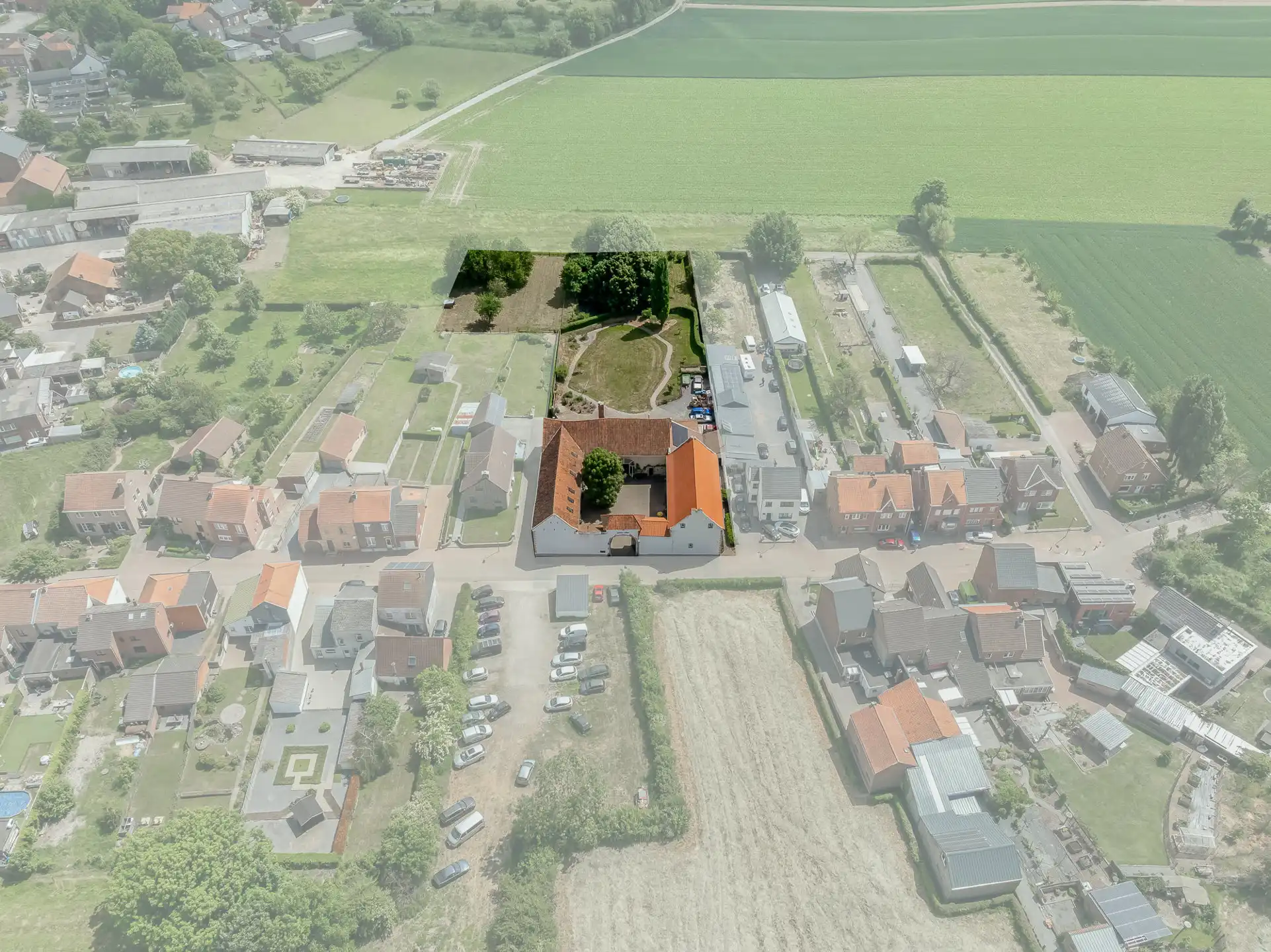 Vierkantshoeve met 3 woningen te Valmeer foto 38