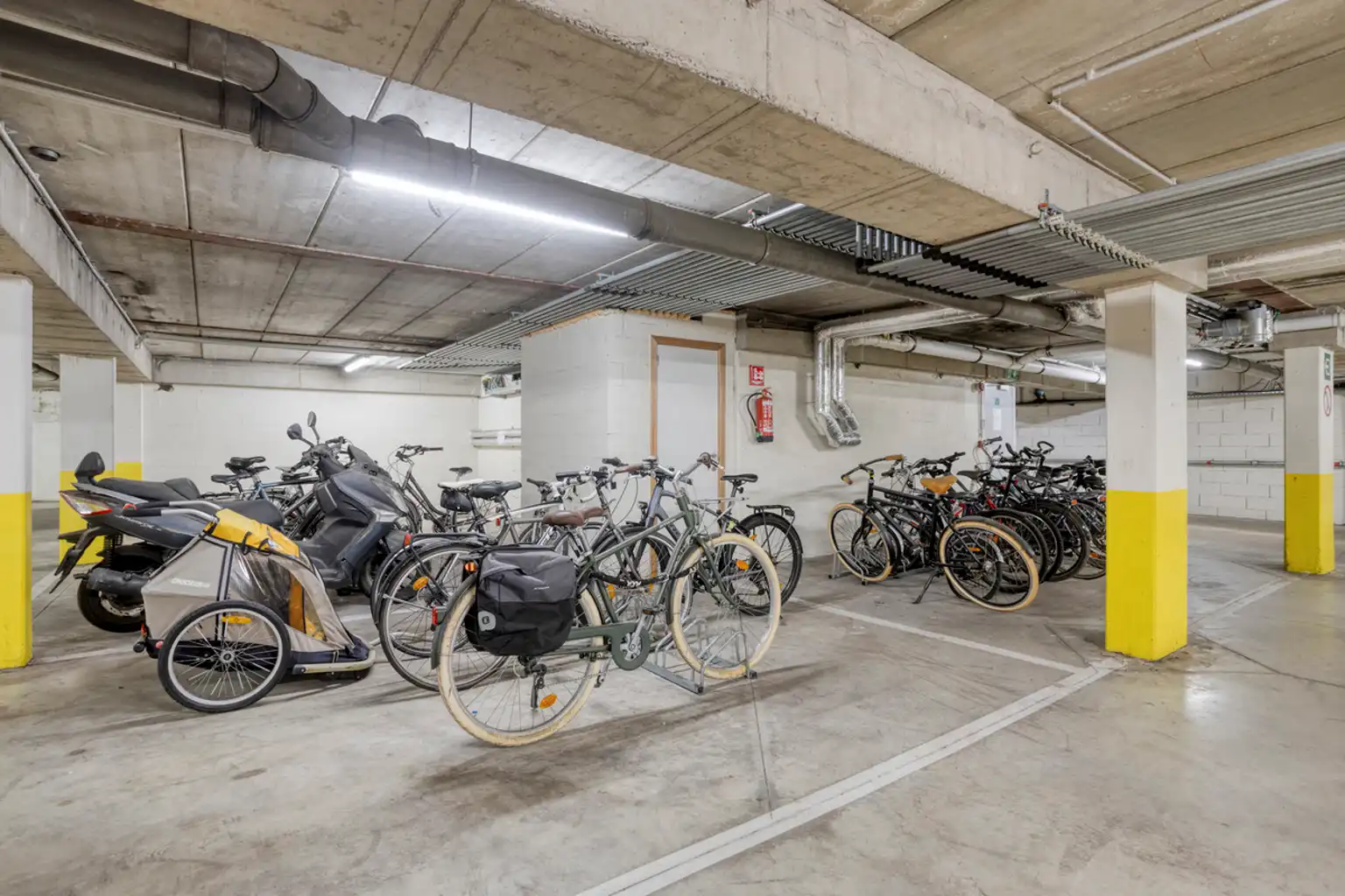 Prachtig gerenoveerde duplex appartement gelegen te Wemmel foto 18