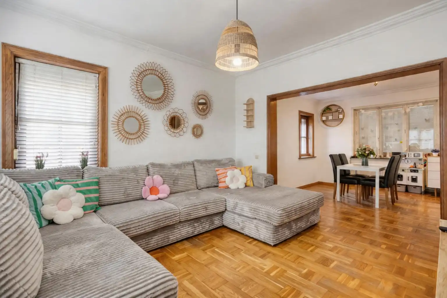 WONING MET RUIME TUIN & ATELIERRUIMTE IN BOUTERSEM foto 4