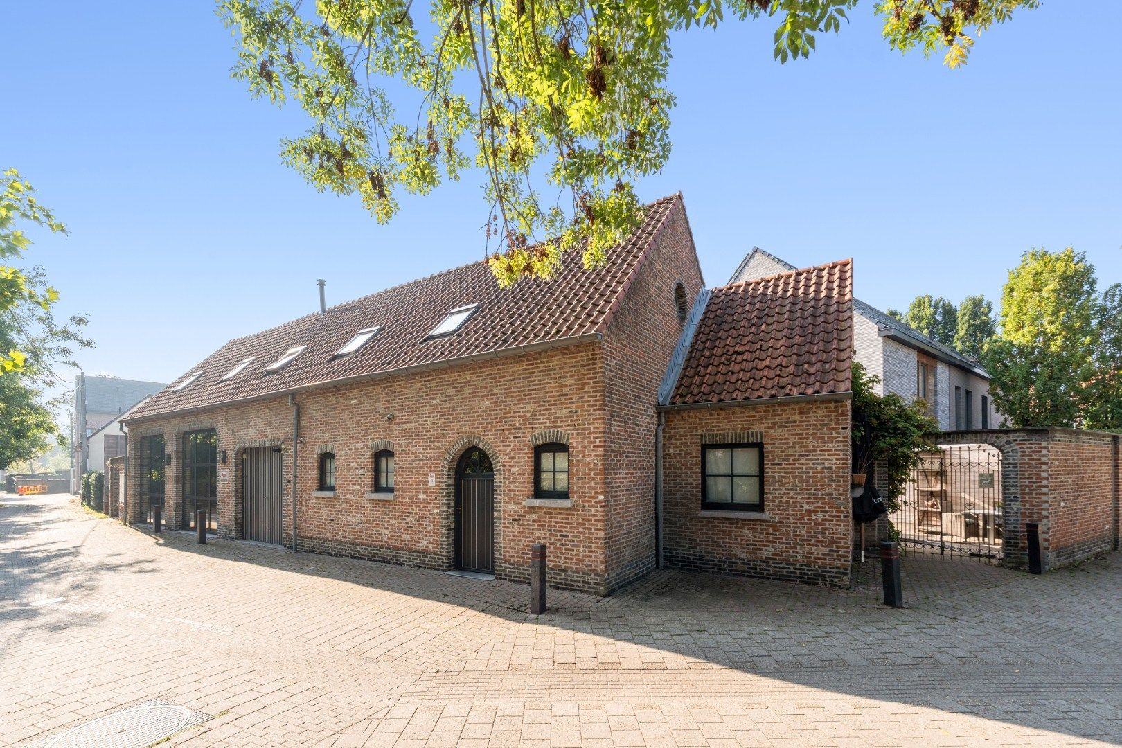 Handelspand met karakter aan het kanaal foto 26