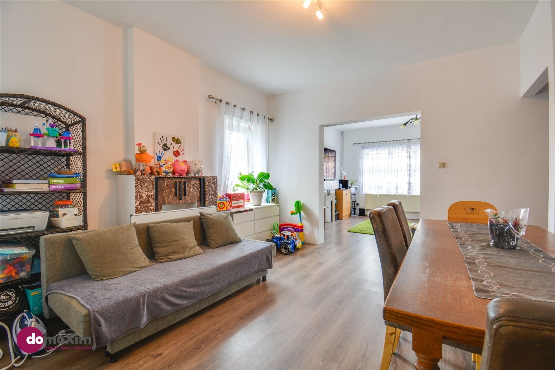 Centraal gelegen woning met 4 slaapkamers en grote tuin foto 4
