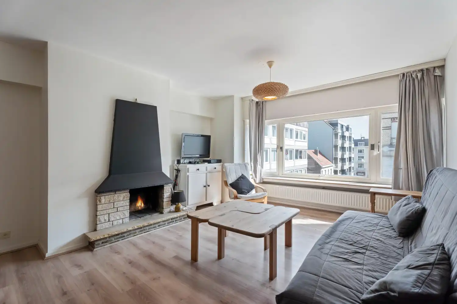 Centraal gelegen één slaapkamerappartement foto {{pictureIndex}}