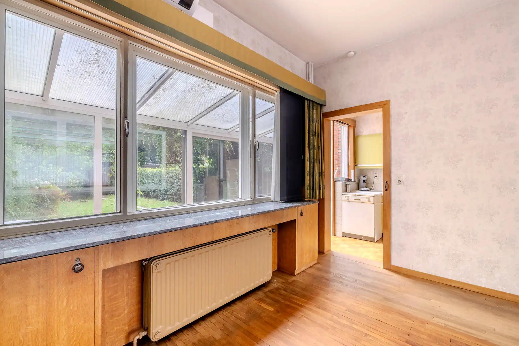 Gezinswoning met 4 ruime slaapkamers en tuin in Ekeren foto 9