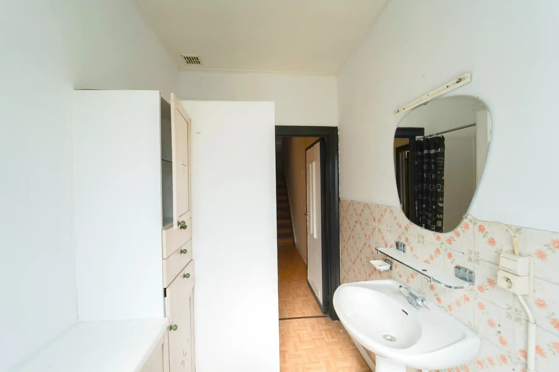 Ruime residentieel gelegen woning foto 24