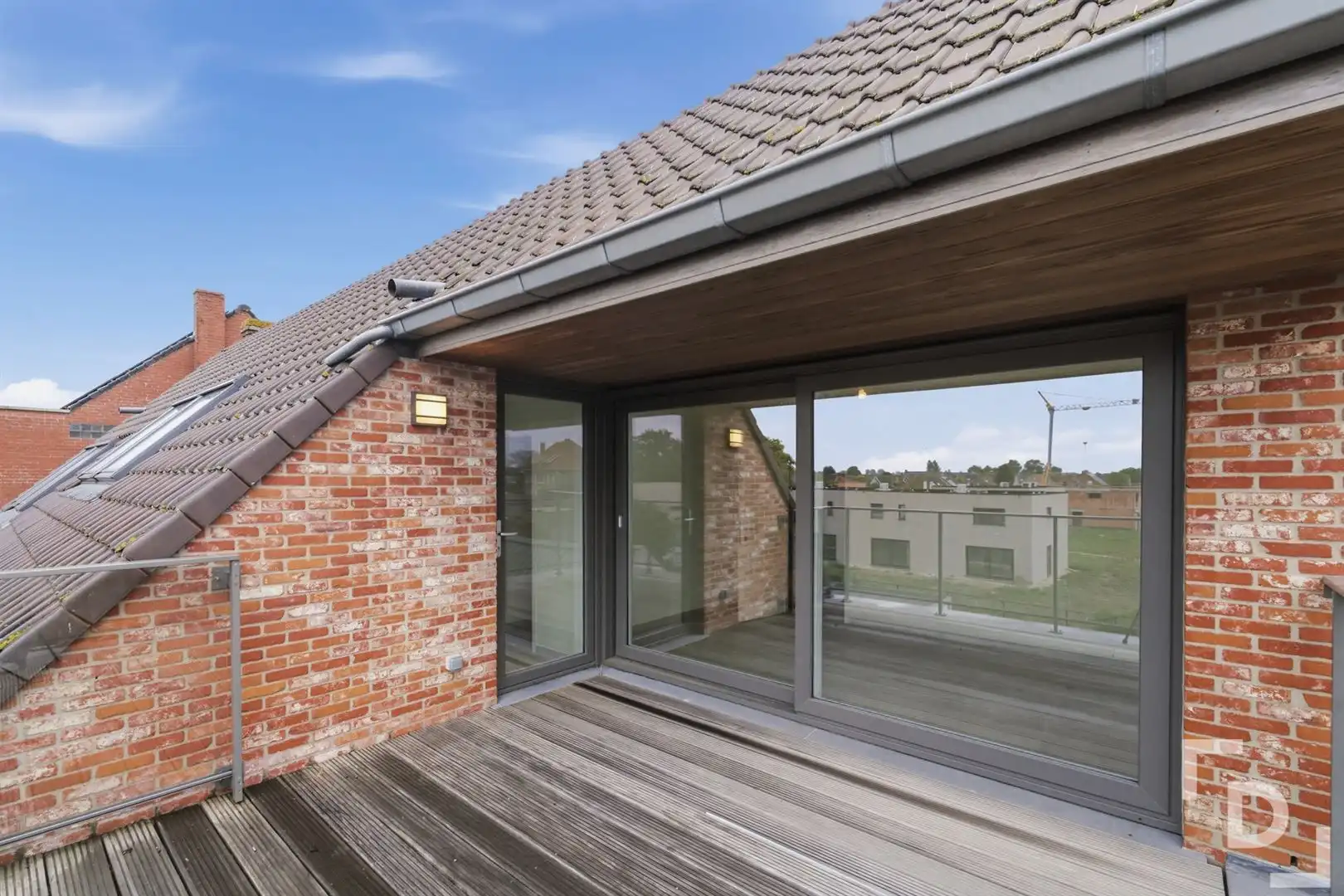 Nieuwbouwappartement met 2 terrassen en garage te koop in het hart van Proven. foto 19