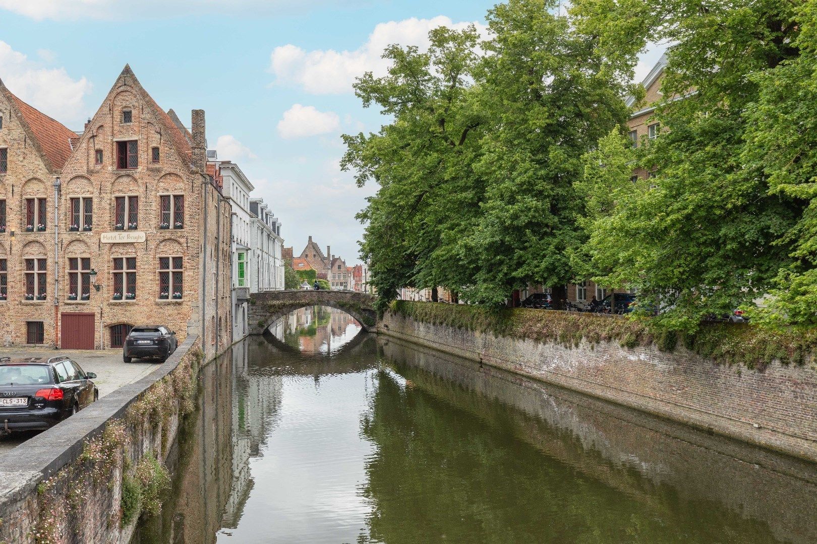 Steeds vernieuwend appartement met zonneterras en prachtig zicht op de Augustijnrei in hartje Brugge. foto 26