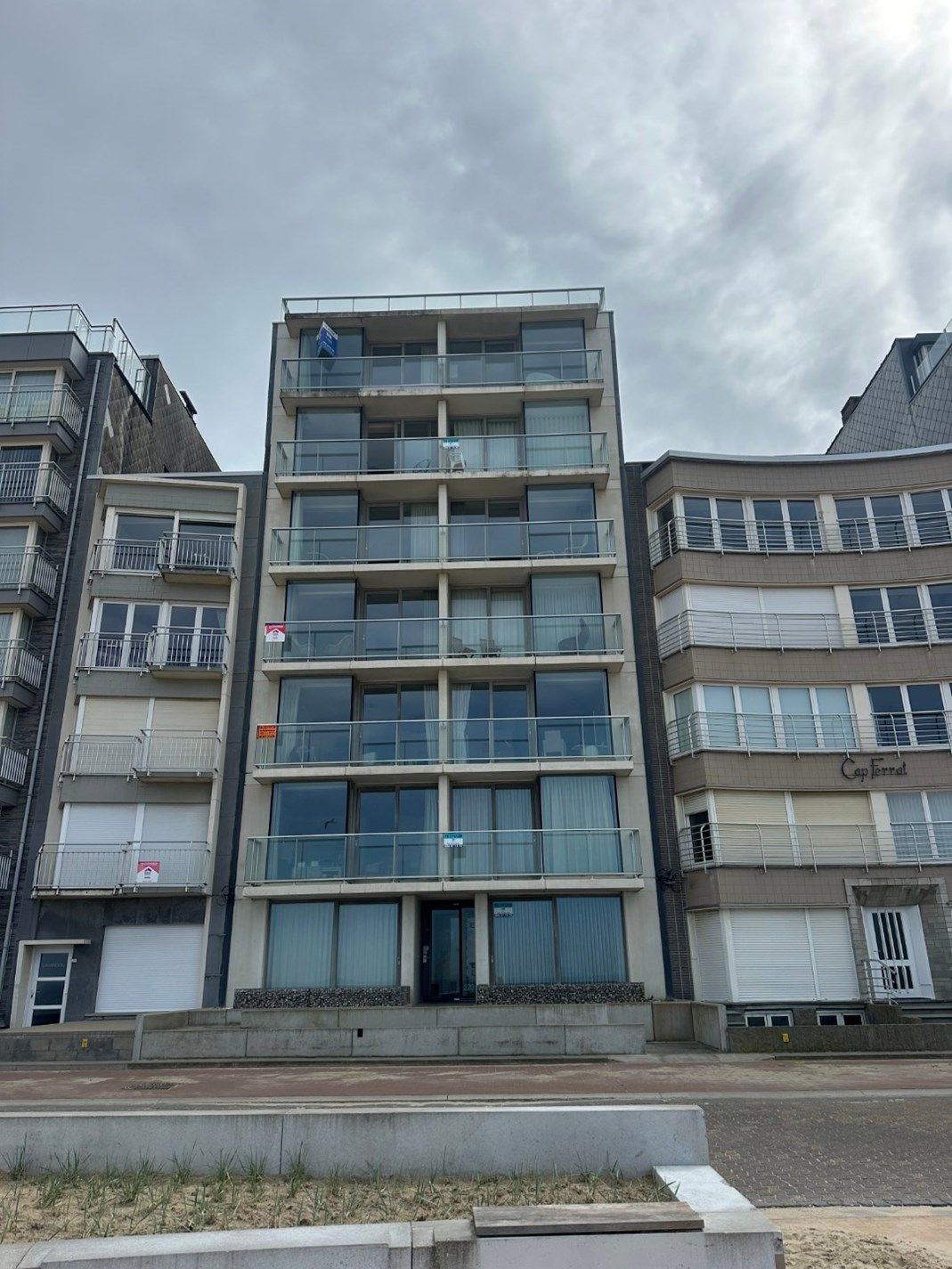 Te koop: stijlvol gelijkvloers appartement op de Zeedijk in Koksijde foto 15