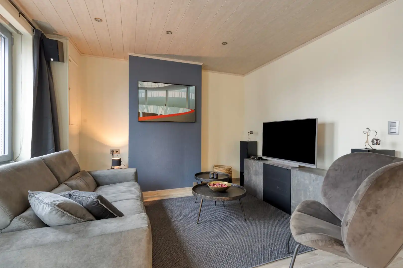 Charmante gezinswoning 3slpks op 689m² foto 2