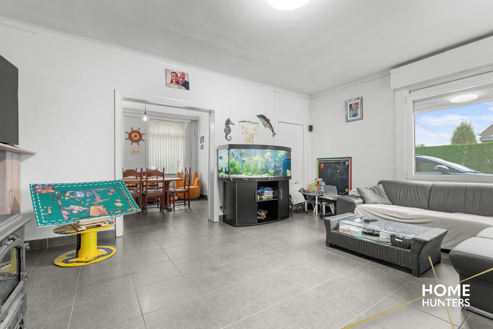 Alleenstaande woning met bijgebouwen op 1050 m² foto 5
