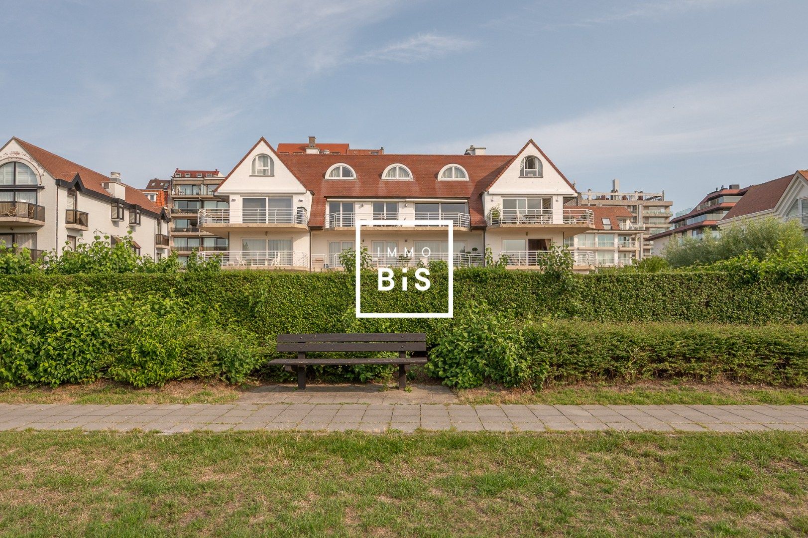 Twee slaapkamer appartement in standingvolle villaresidentie  in het Zoute foto 18