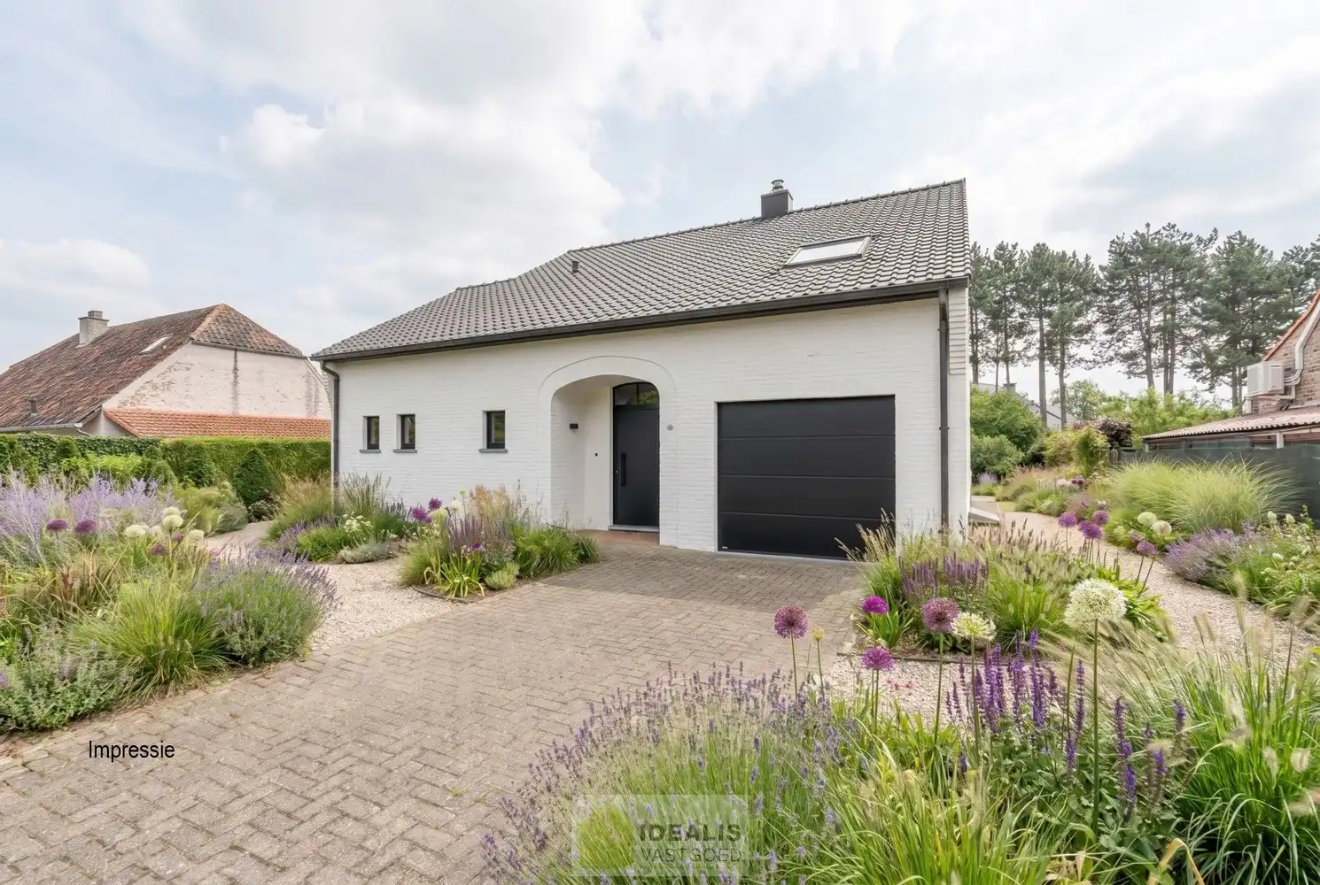 IDEALIS VASTGOED – VERZORGDE GEZINSWONING MET 2 SLAAPKAMERS (MOGELIJKHEID TOT MEER) OP AANGENAAM PERCEEL VAN 11A 28CA foto {{pictureIndex}}