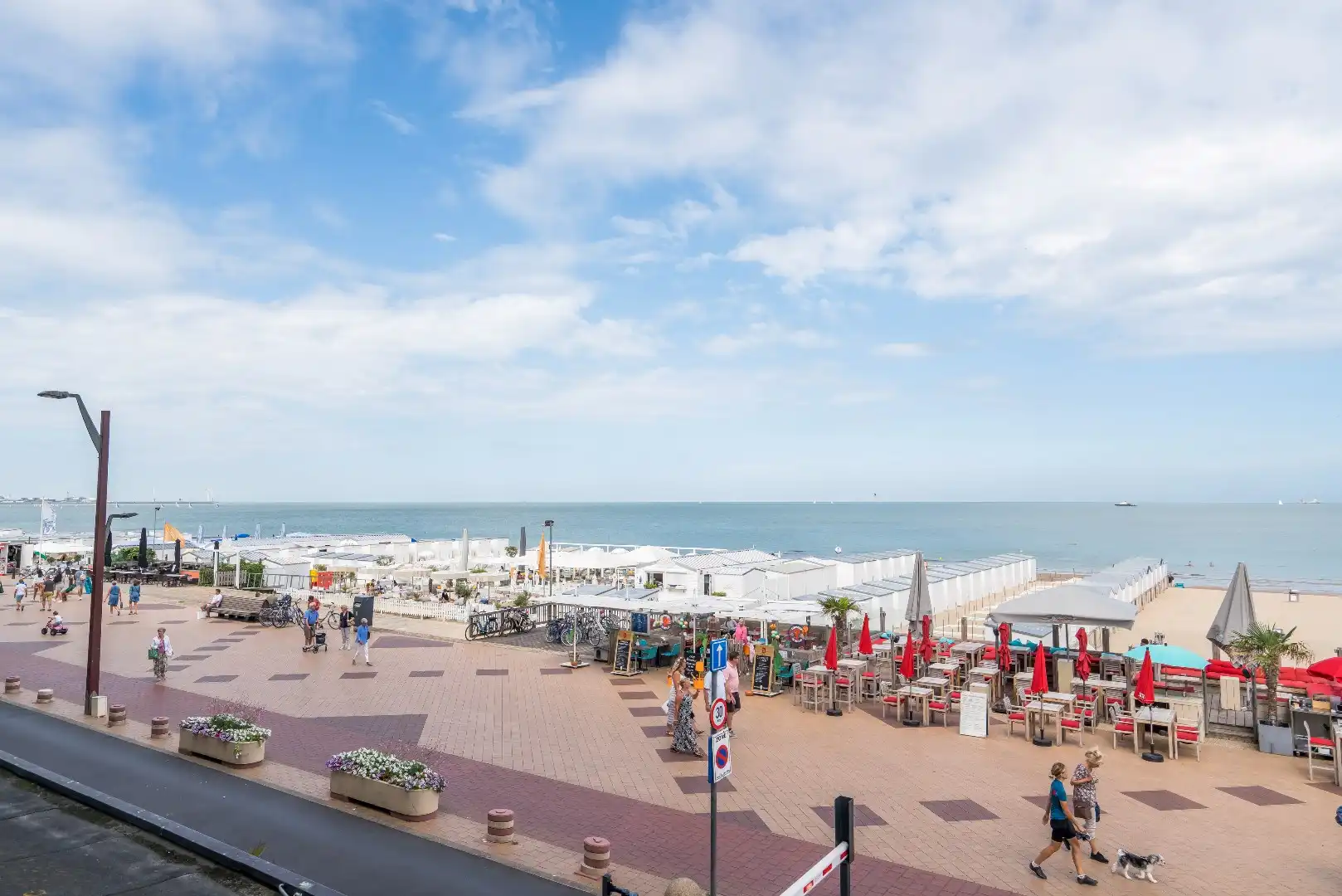 Luxueus hoekappartement met adembenemend frontaal zeezicht (12,5 meter zeezicht) foto 5