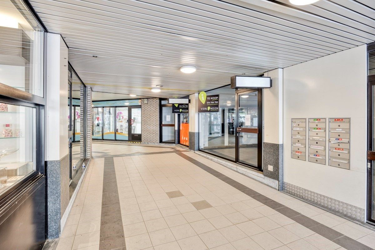 Gunstig gelegen handelsruimte van 37 m² in gallerij "Laarcenter". foto 7