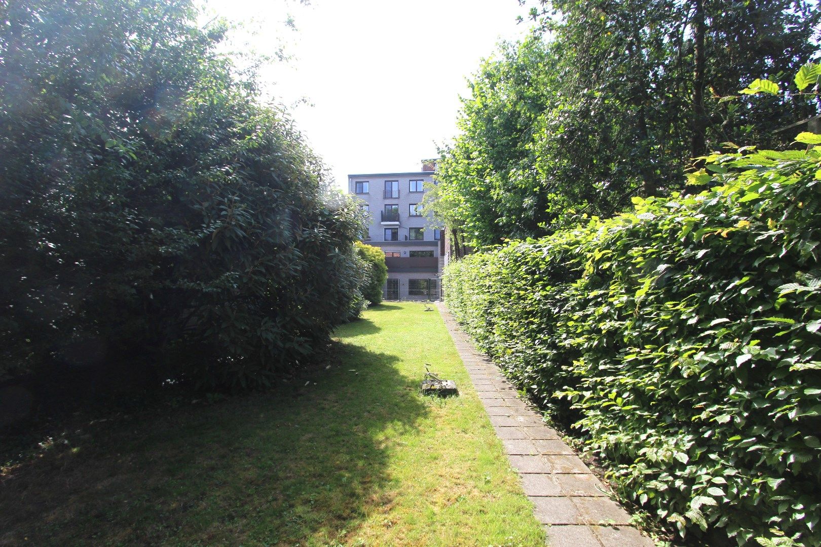 LUXE GELIJKVLOERS APPARTEMENT MET GROOT TERRAS foto 18