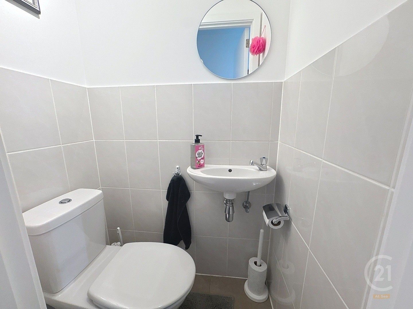 Instapklaar appartement met terras in Oostende foto 15