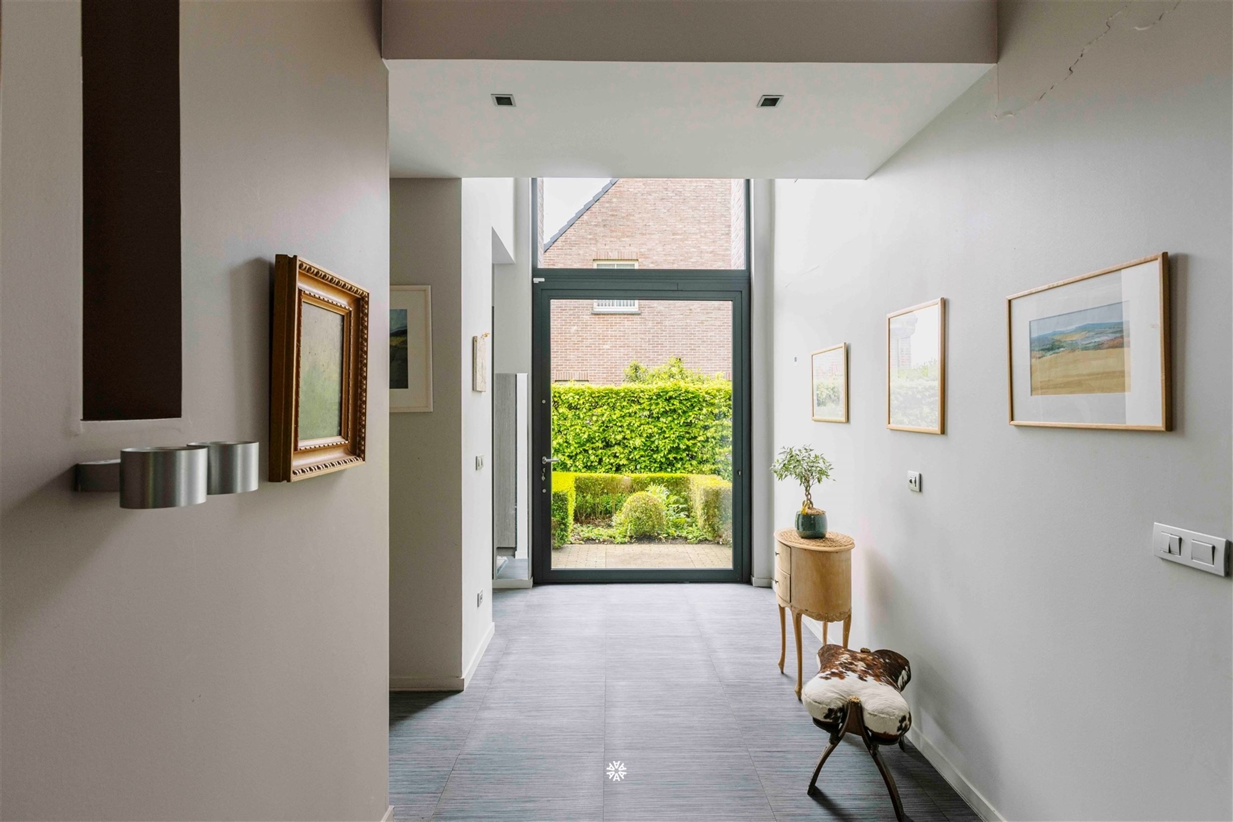 Rustig gelegen en instapklare woning te koop te Kieldrecht foto 2