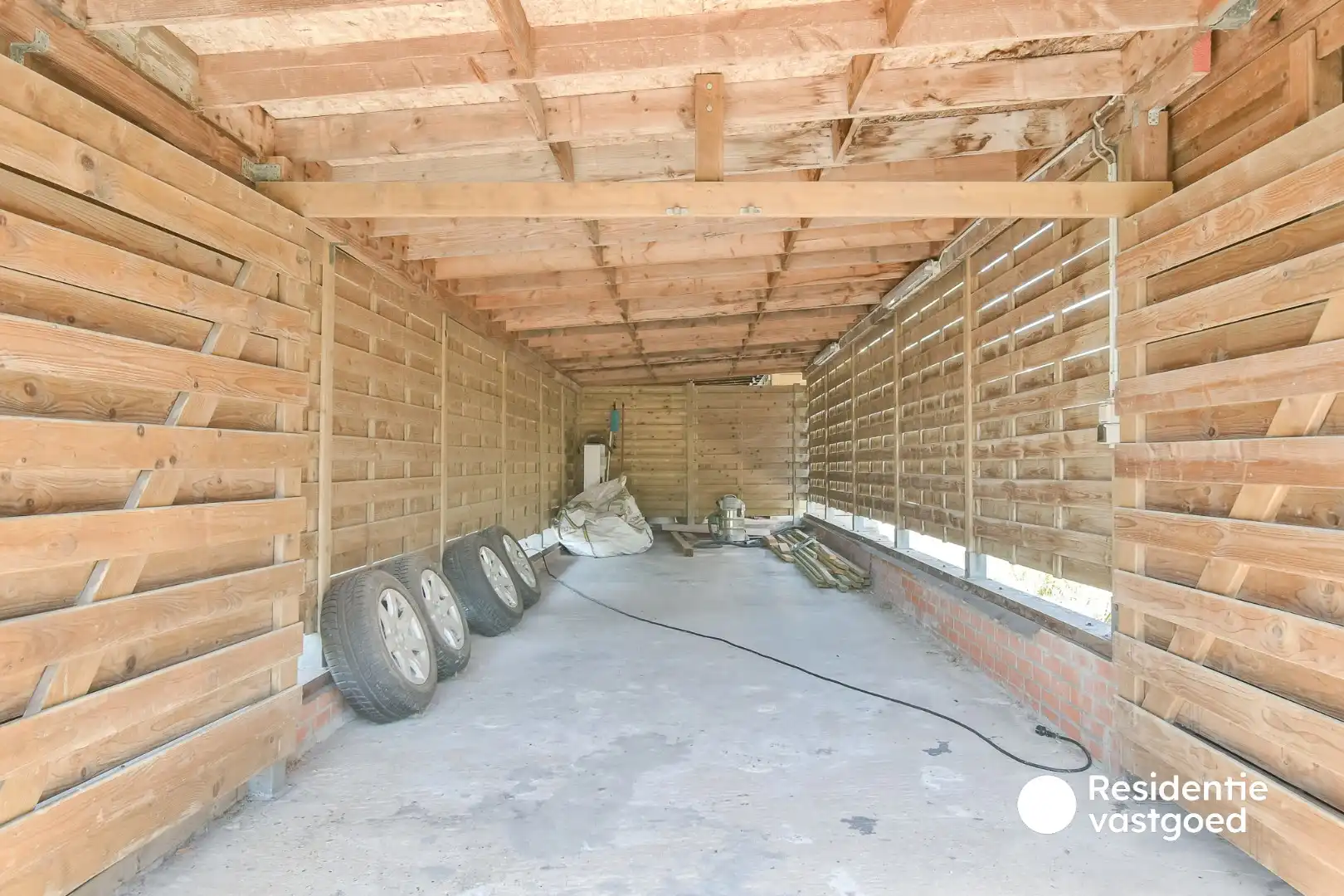 Verrassend ruime woning met unieke indeling en veel potentieel in Torhout! foto 23
