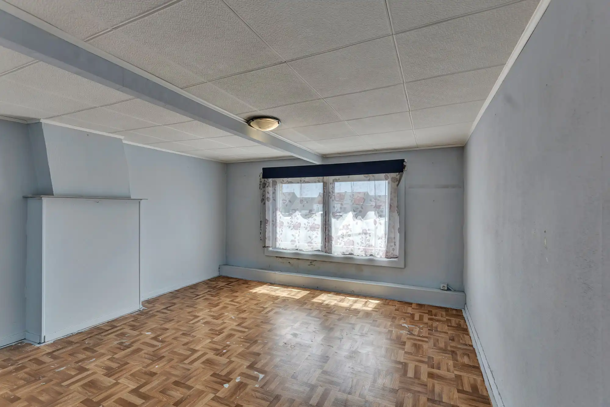Te renoveren rijwoning met tuin foto 16
