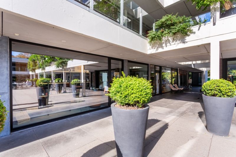 Prachtige handelsruimte te huur op "PATIO DONK" foto 3