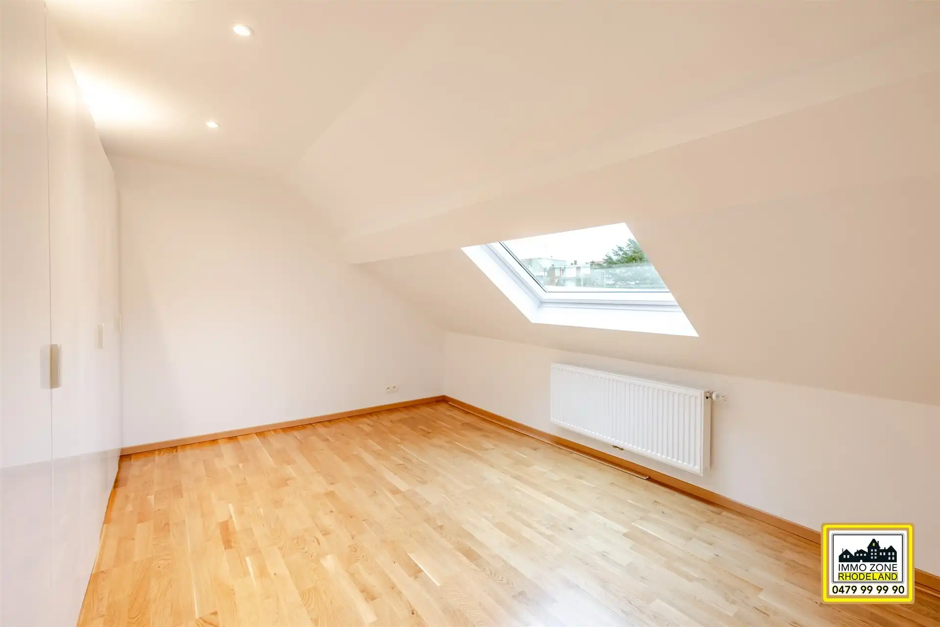 Energiezuinige gerenoveerde woning met 4 slpks foto 20