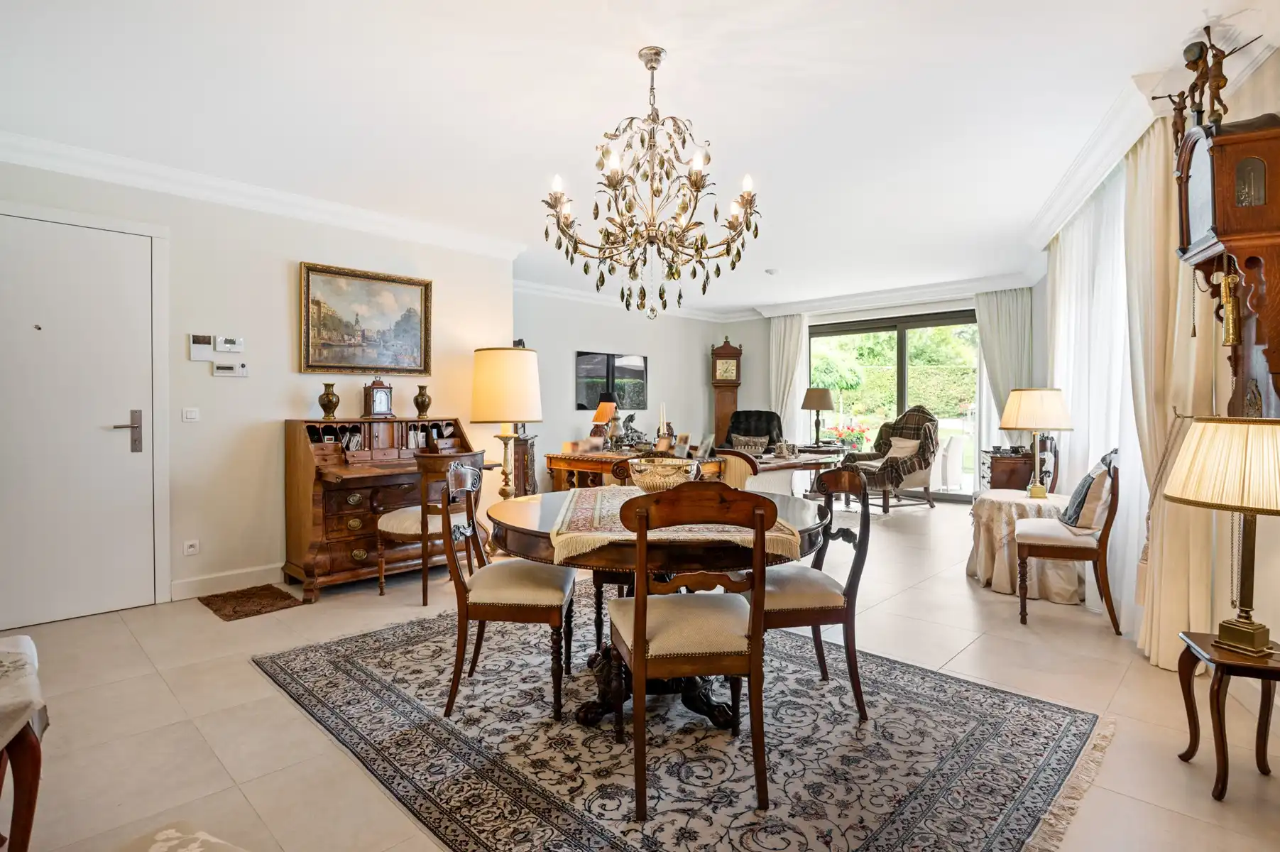Gelijkvloers appartement met 2 slaapkamers, bureau en terras foto 6