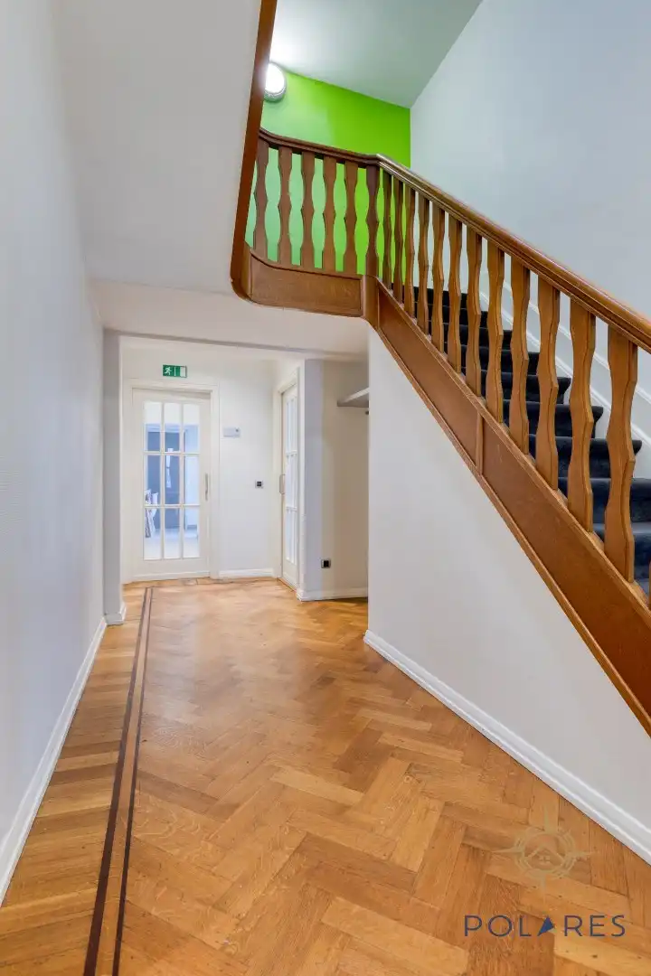 Zeer groot kantoorpand in de winkelstraat van Vilvoorde foto 13