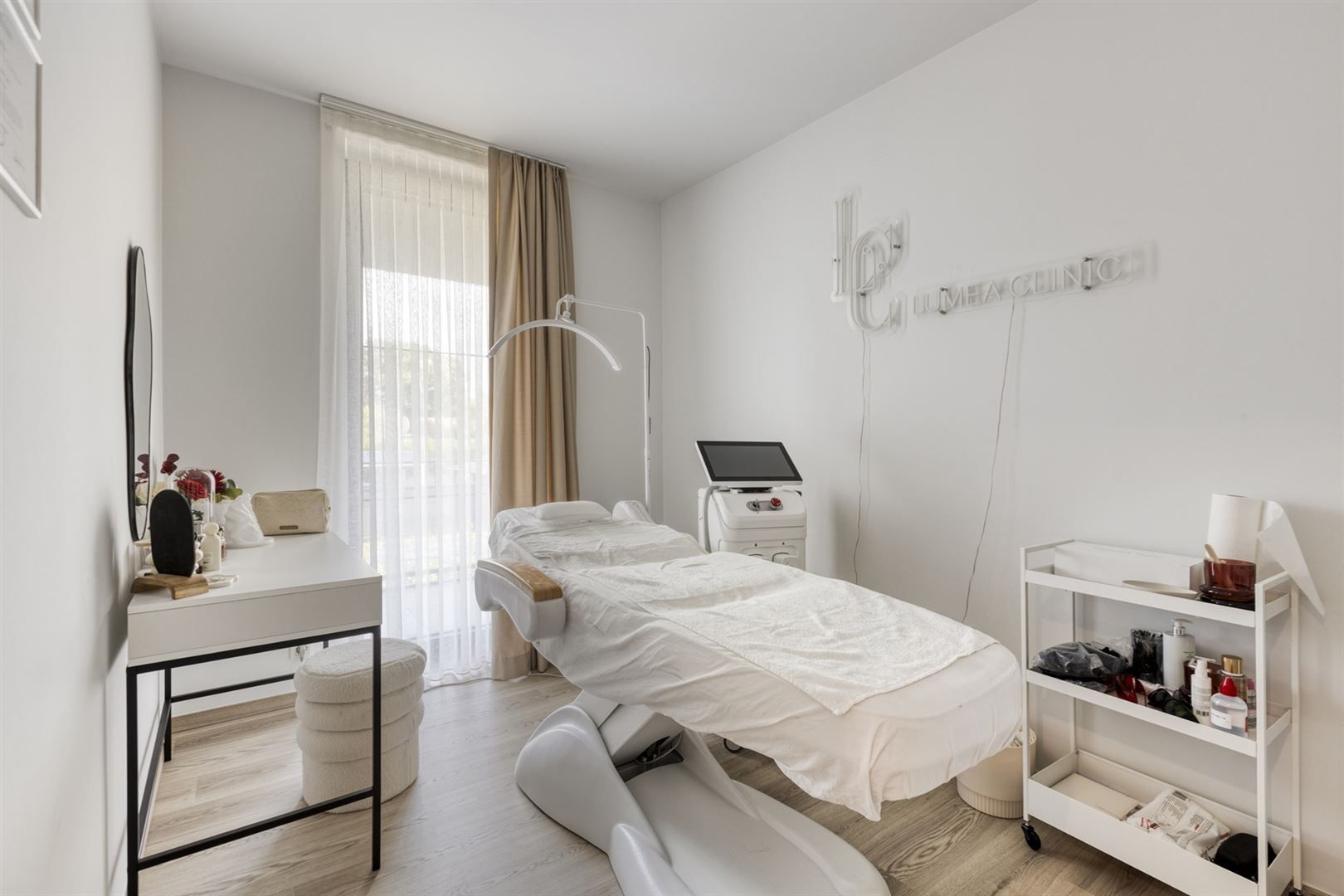 TE KOOP: Prachtig nieuwbouwappartement te Heusden-Zolder! foto 14