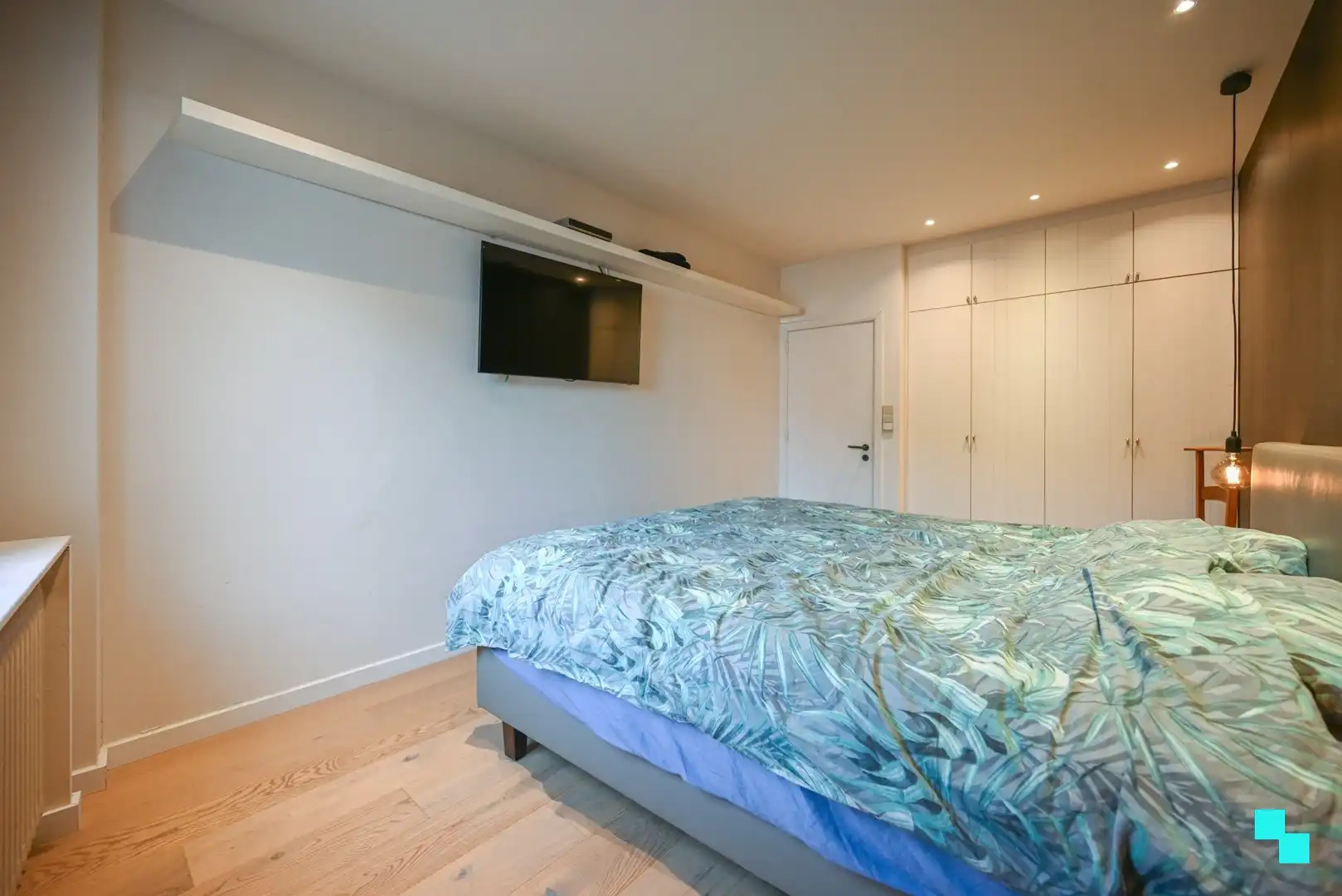 Prachtige woning met vier slaapkamers nabij centrum Izegem foto 24