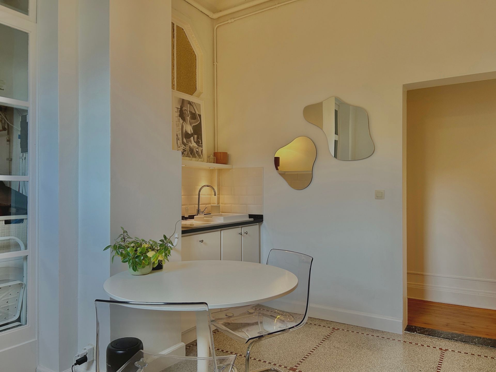 All-in, gemeubeld 2-slpk.app. in de Theaterbuurt foto 9