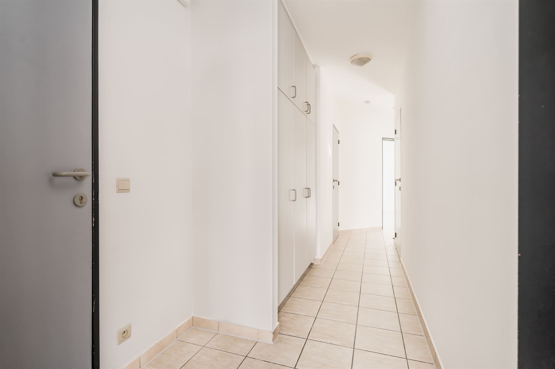 Instapklaar appartement met 2 slaapkamers en een privétuin foto 7