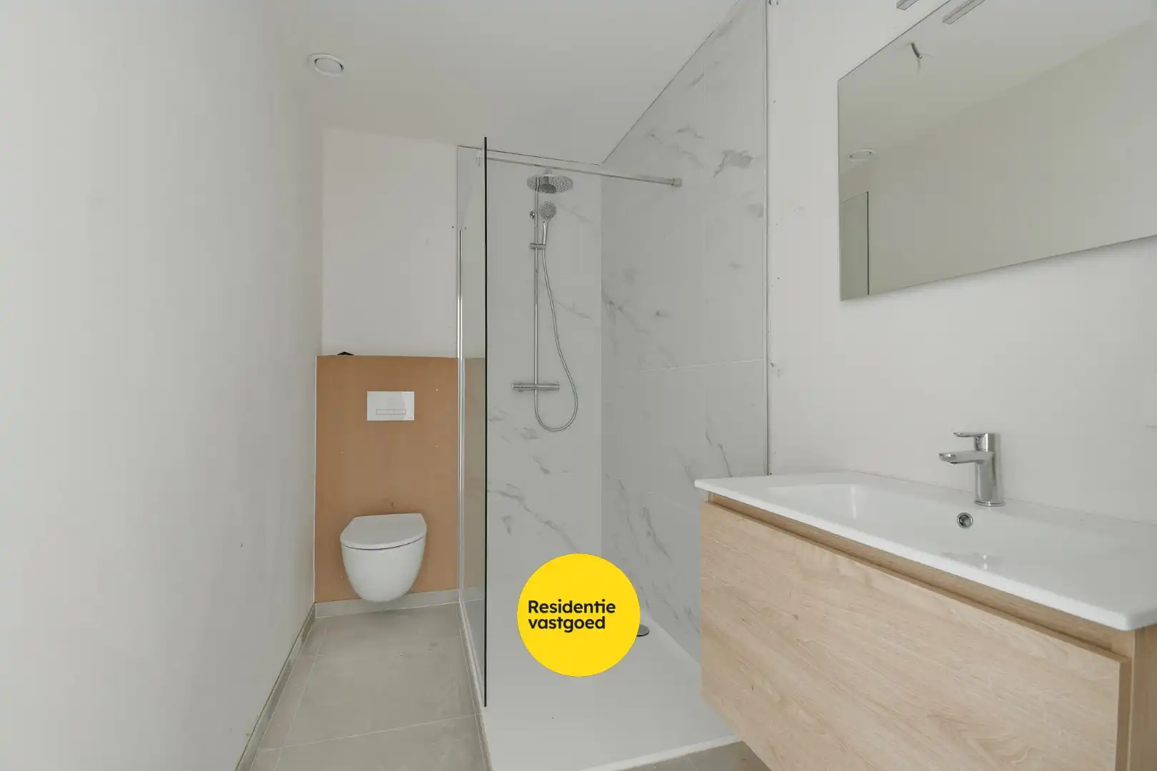 1-slaapkamer appartement op het 2de verdiep te huur in Westkerke! foto 4