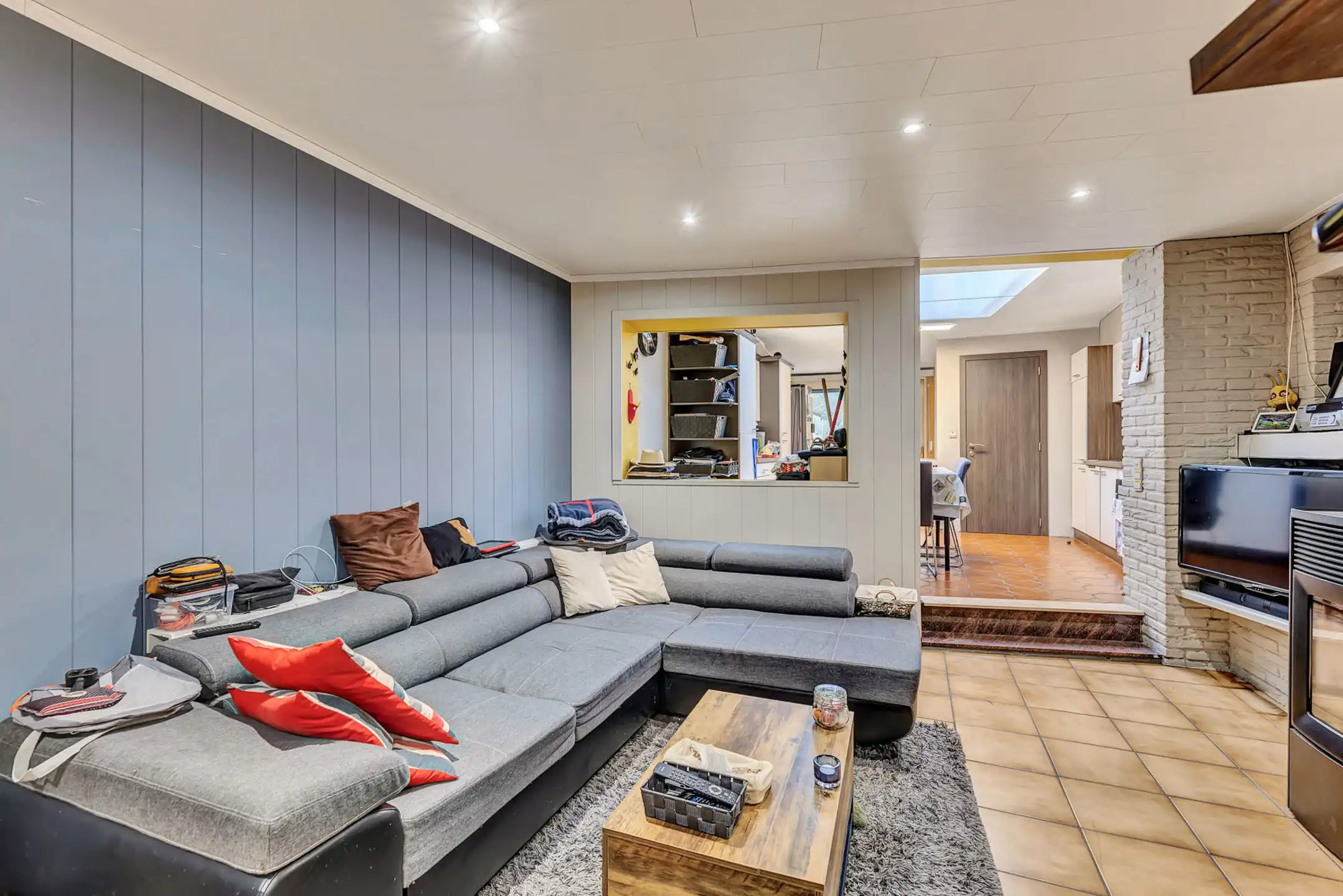 Gesloten bebouwing met 4 slaapkamers en tuin foto 5