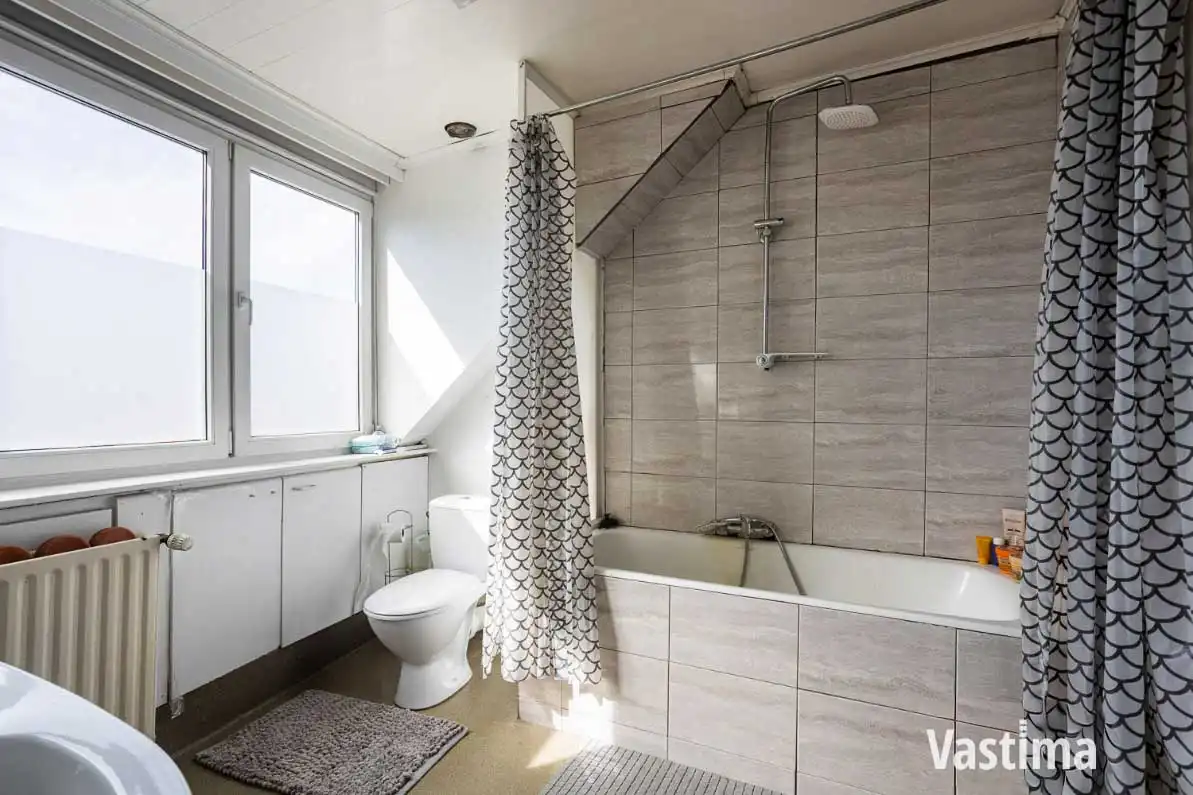 Gezinswoning met loods in Aalst – perfect voor wonen én werken foto 11
