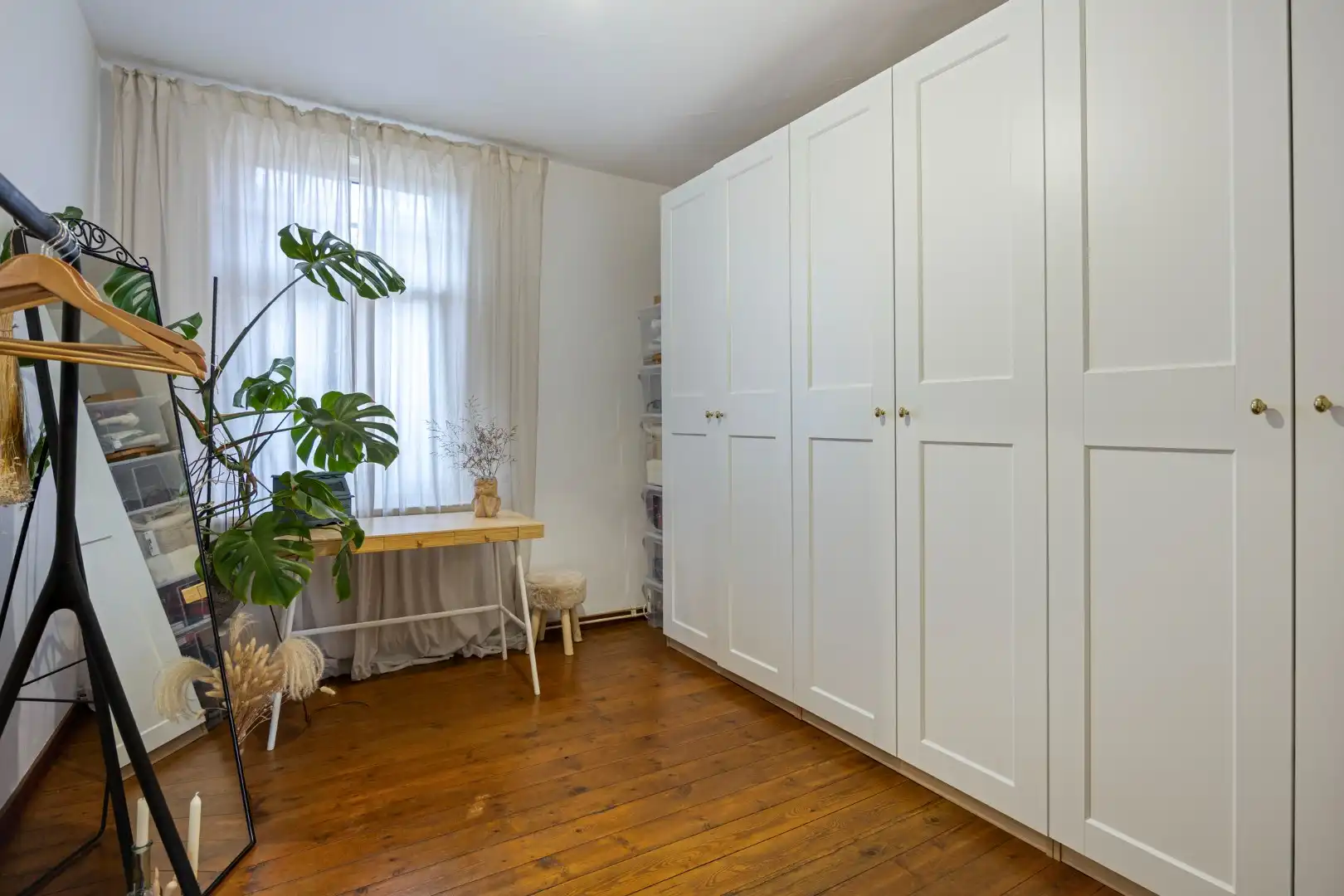 Ruime, instapklare woning met prachtig karakter en unieke tuin (29a40ca) !  foto 16